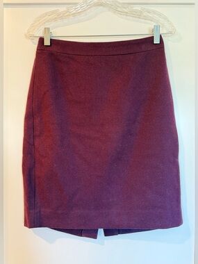 J Crew Women’s Plum Lined Pencil Skirt (Size 2)